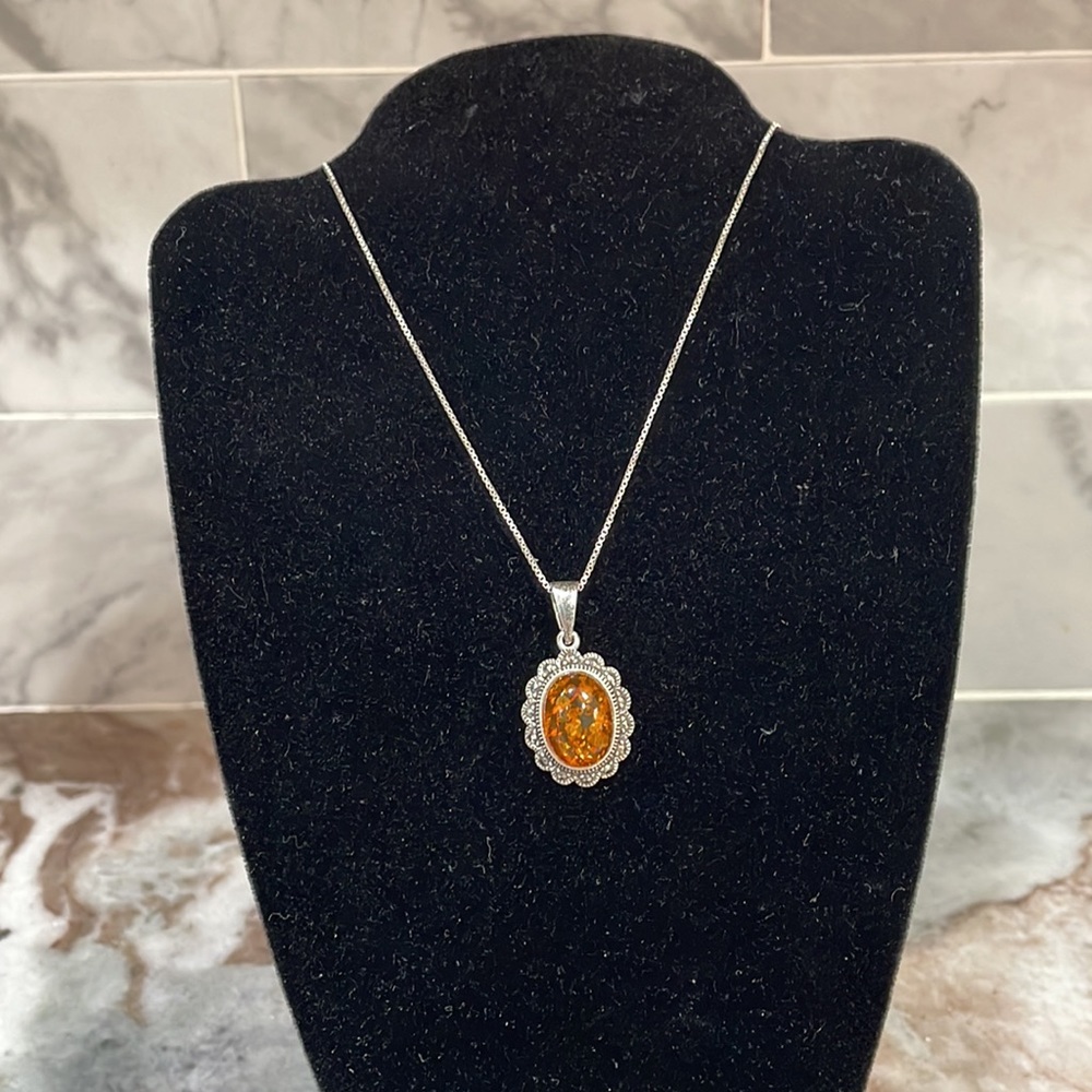 Vintage Marsala 925 Sterling Silver Marcasite & Amber Pendant & 18" Box Chain